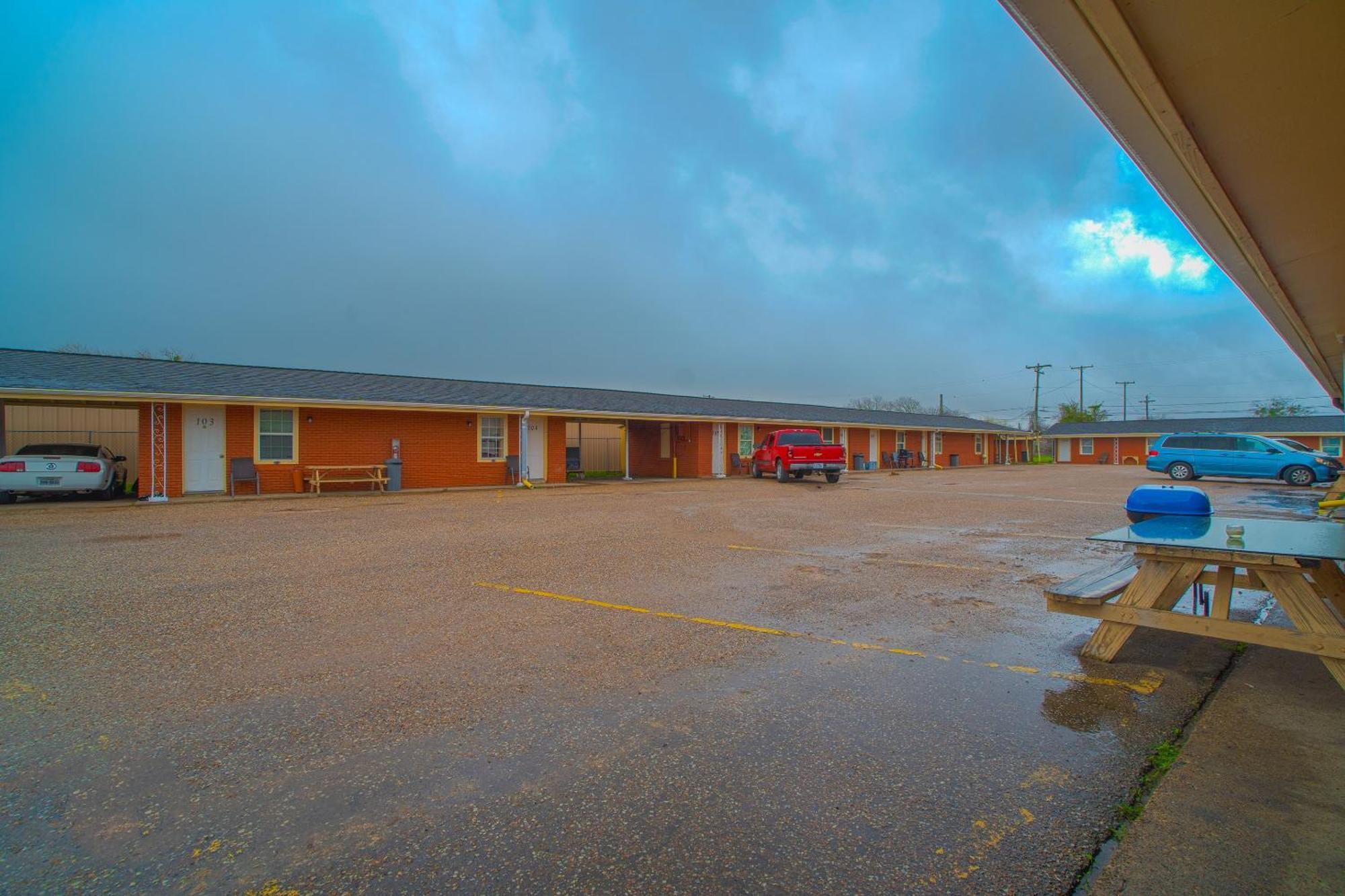 Texana Inn Edna By Oyo Exterior photo